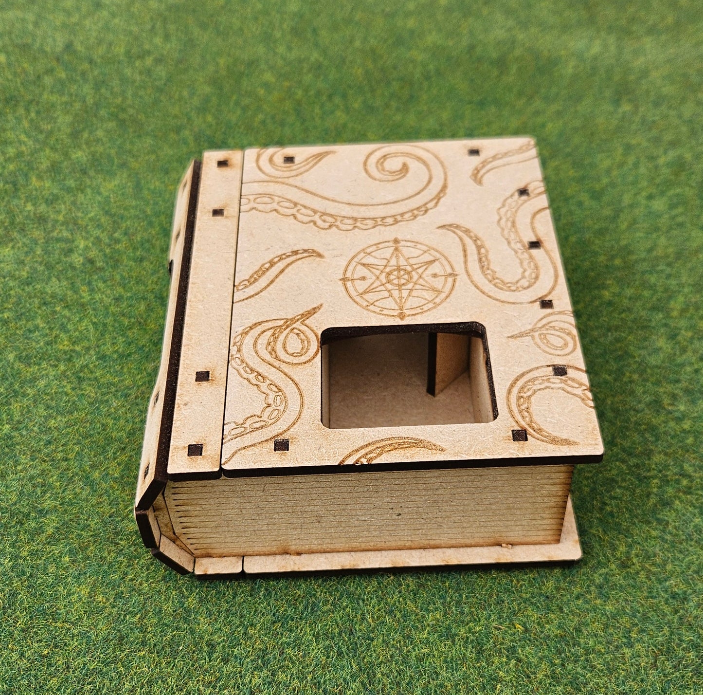 Book Dice tower