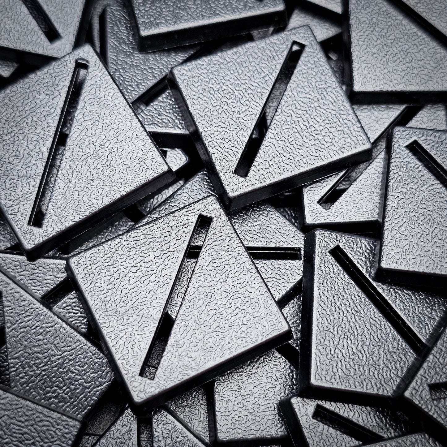 25mm Square Diagonal Slotted Plastic Bases