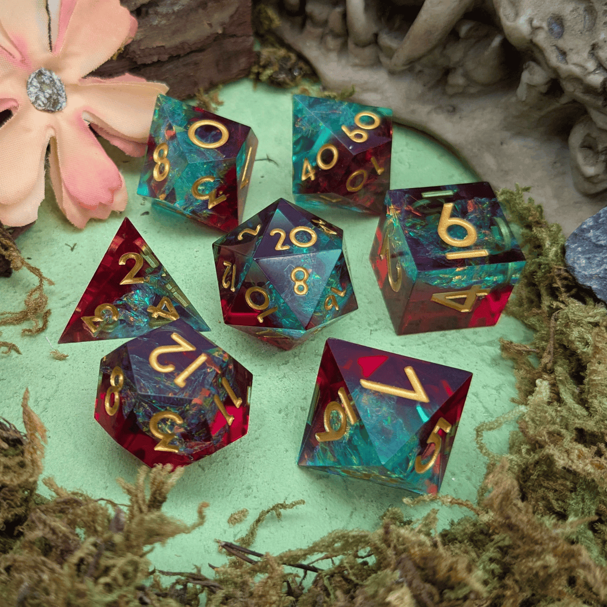 Shine Red and Green Sharp Dice Set