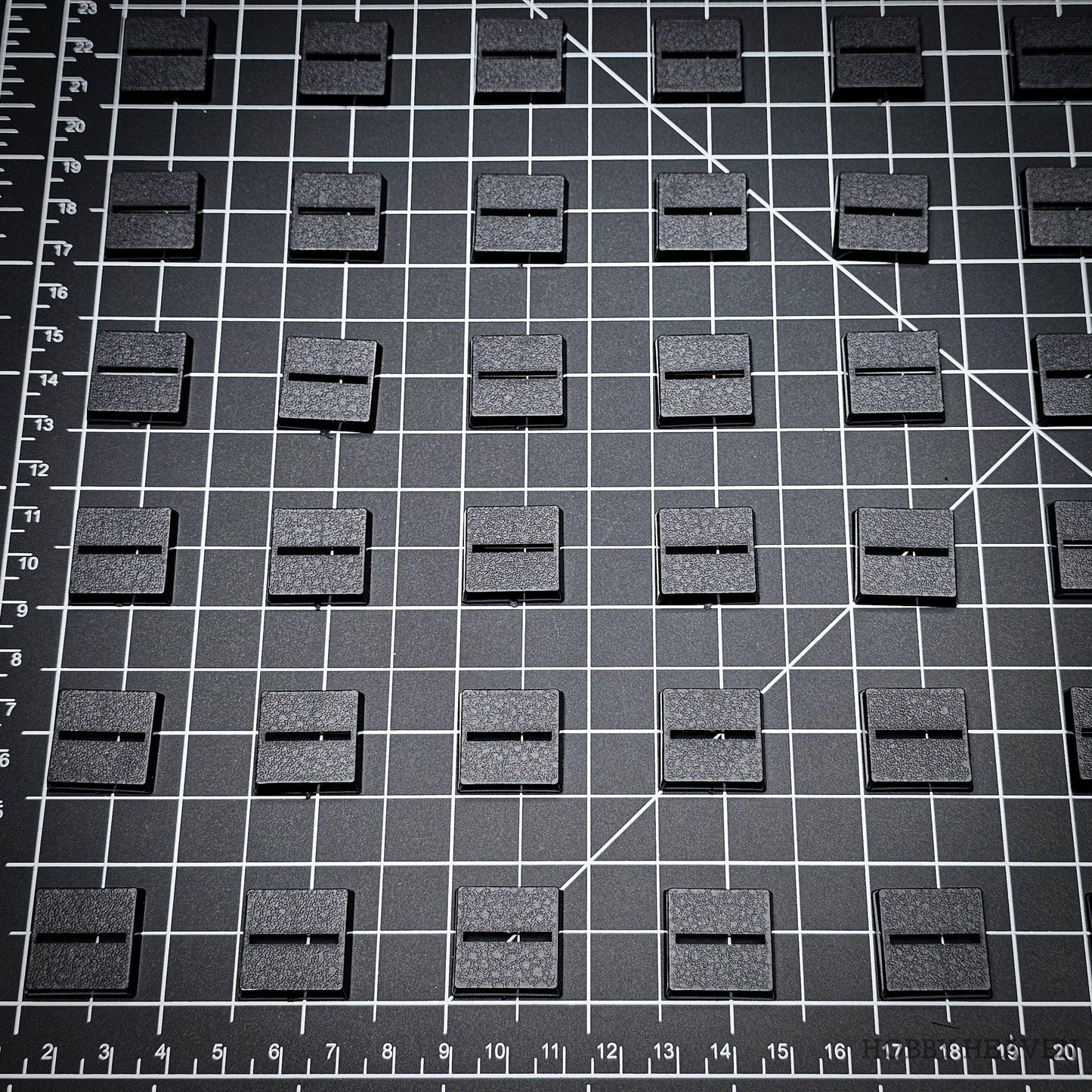 20mm Square Parallel Slotted Plastic Bases