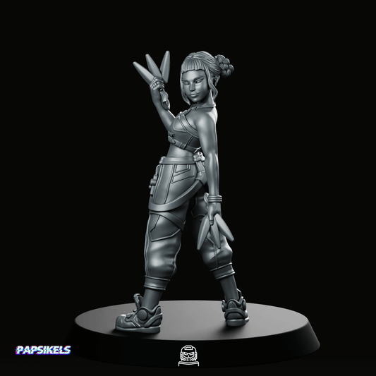 Idol Demon Hunter Zoey Miniature