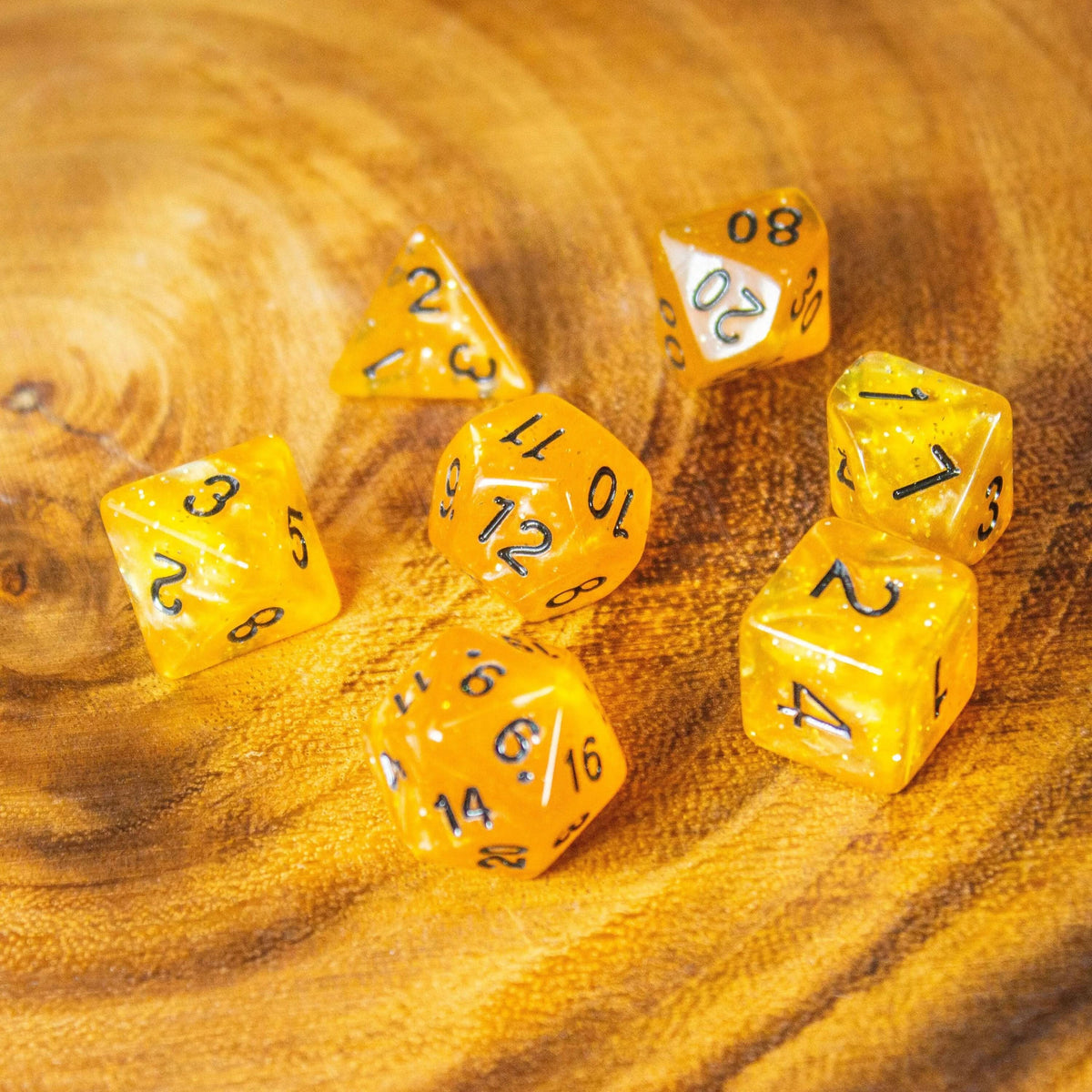 Honey Glitter Dice Set
