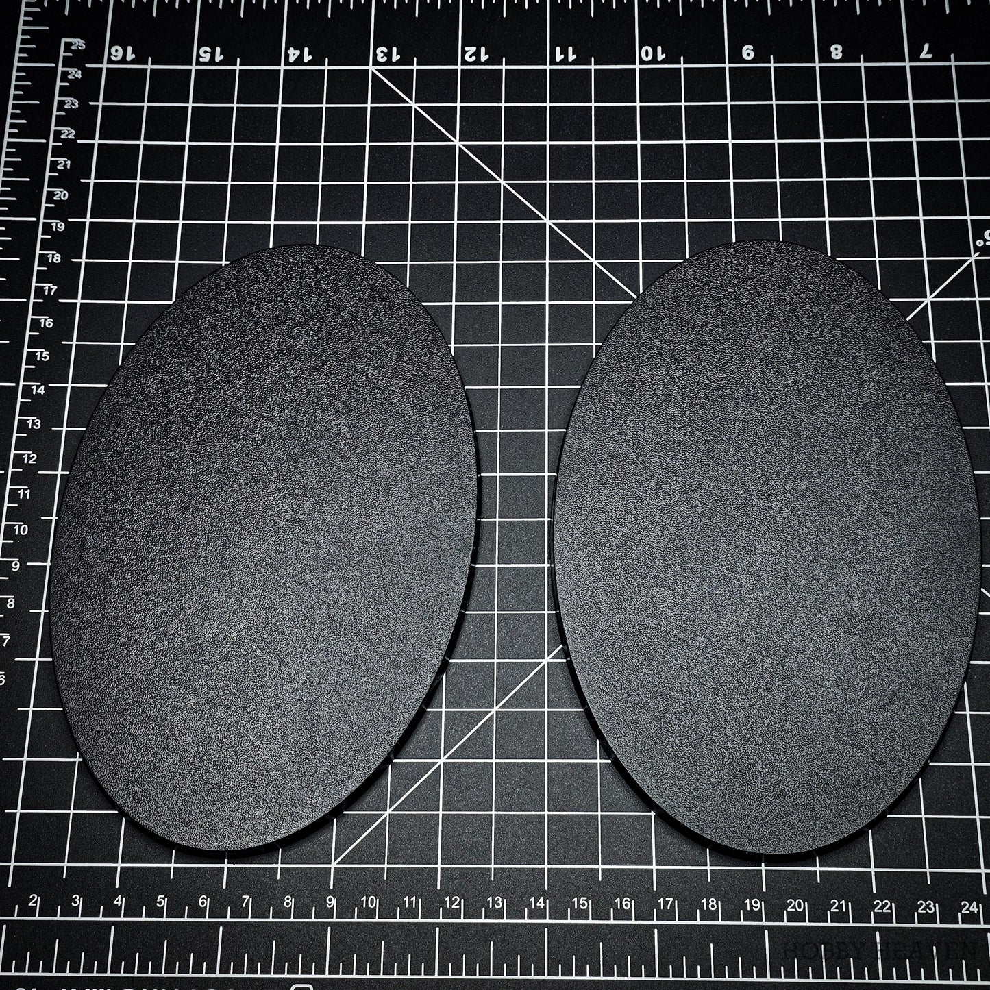 170x105mm Oval Plain Plastic Bases