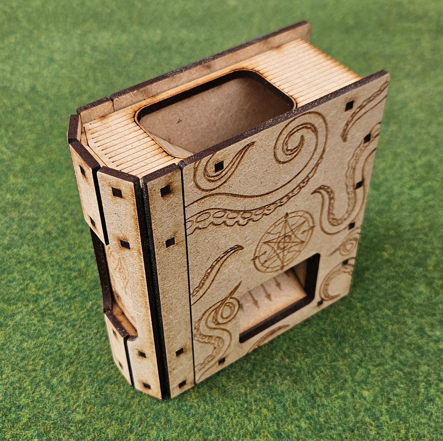 Book Dice tower