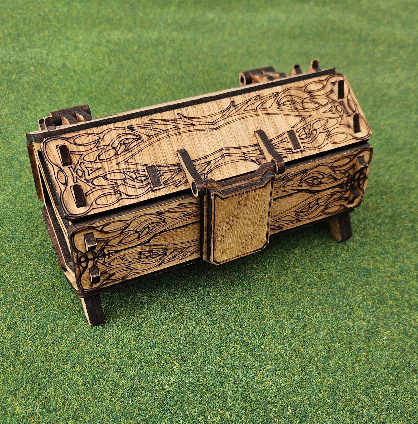 Vampire Dice Chest Large