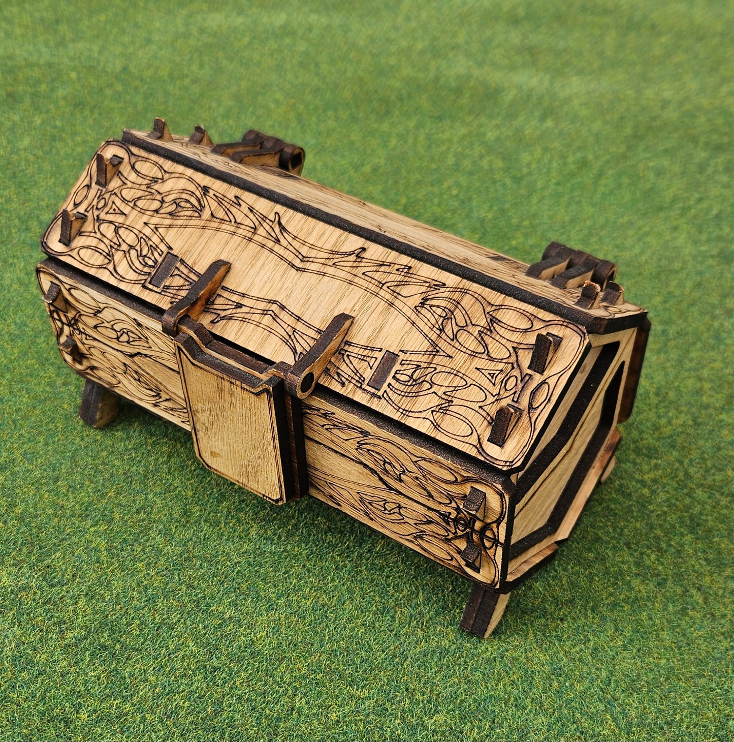 Vampire Dice Chest Large